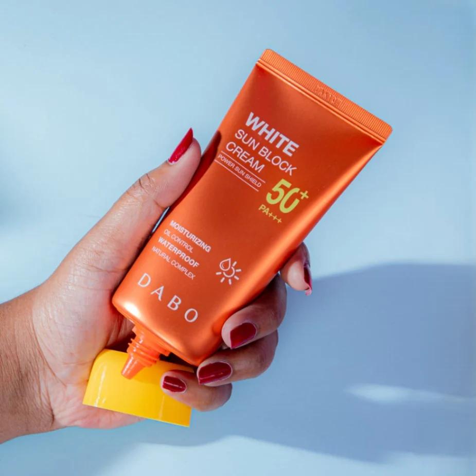 DABO WHITE SUN BLOCK