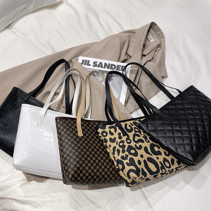 SMALL TOTE BAG