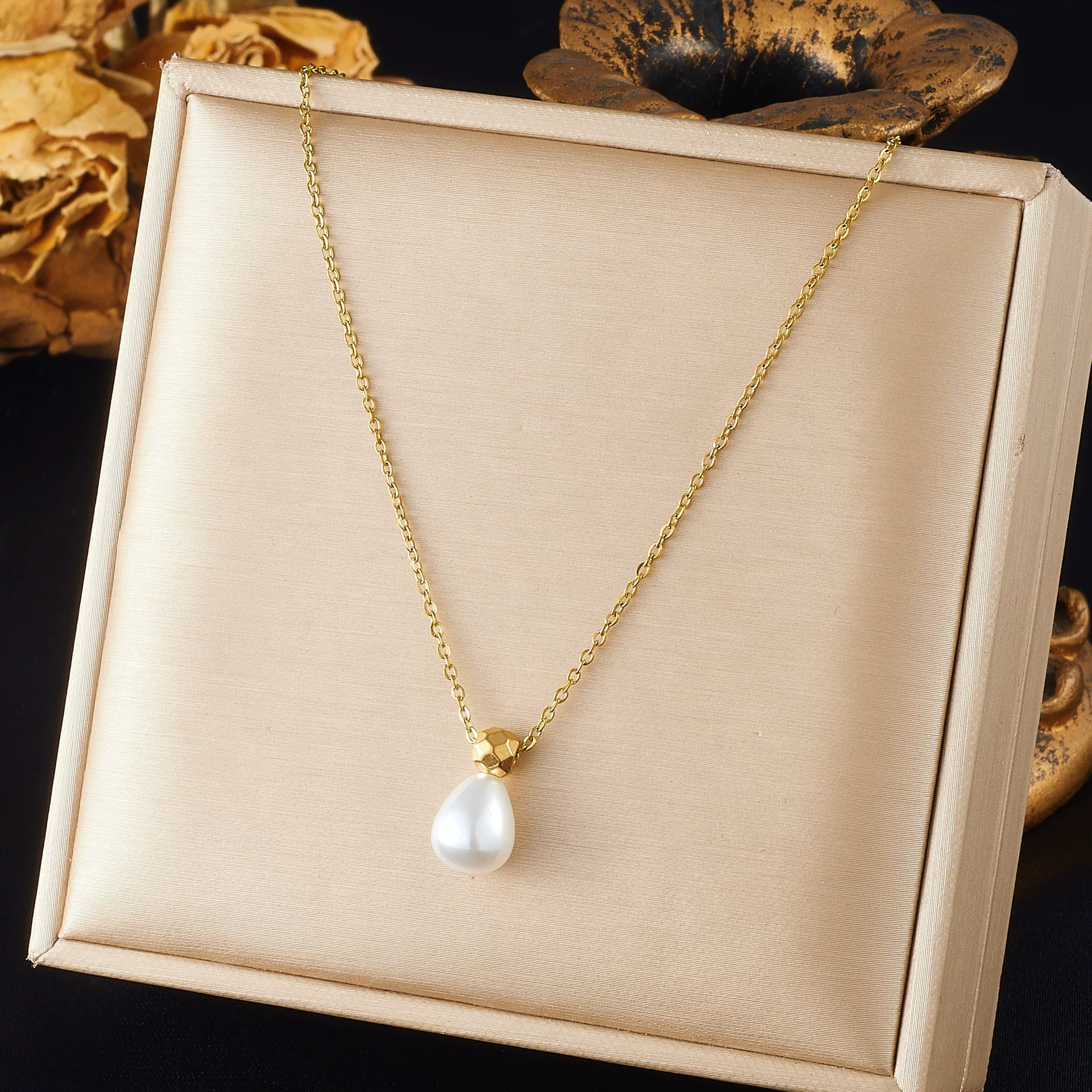 Stainless Steel Neckpieces